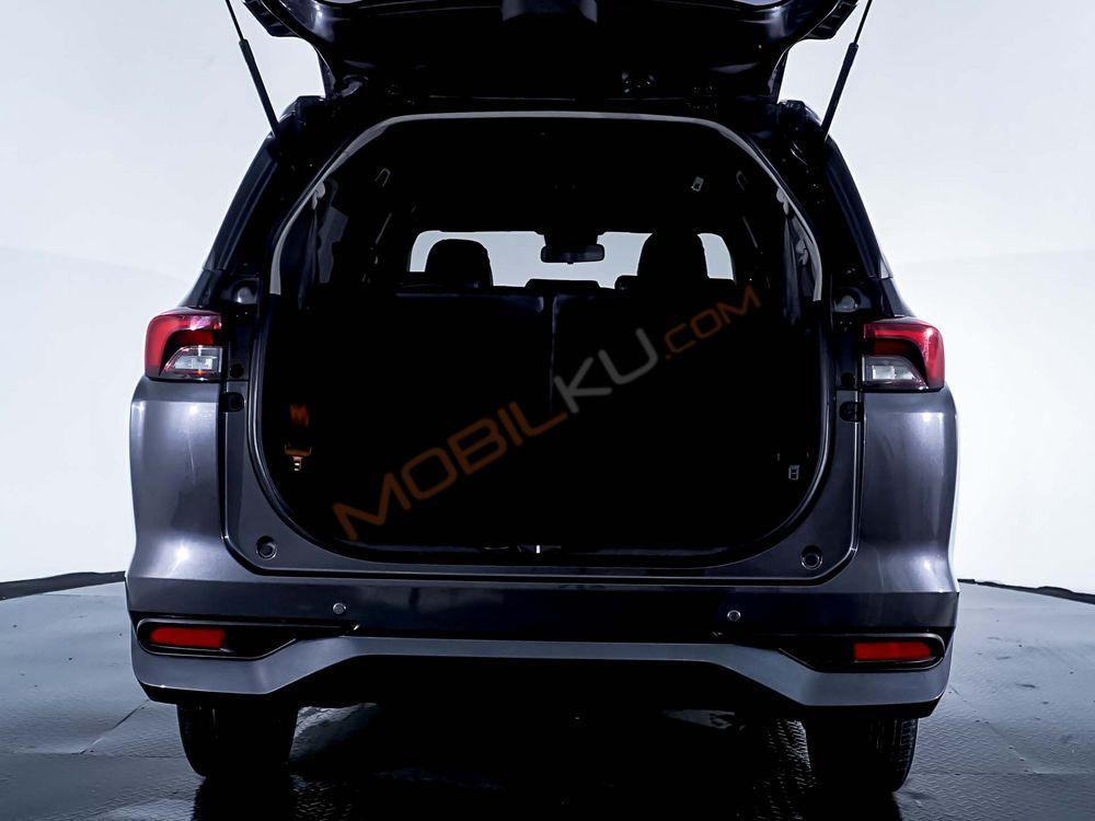 Mobil Toyota Avanza 2021