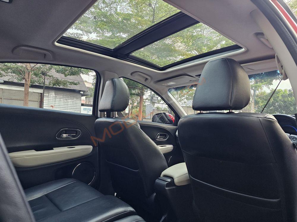 Mobil Honda HR-V 2015