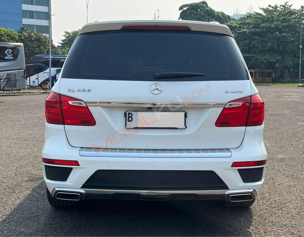 Mobil Mercedes-Benz GL 2014