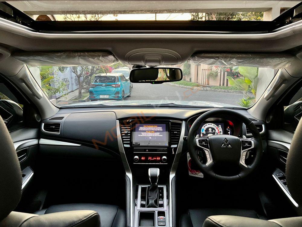 Mobil Mitsubishi Pajero Sport 2022