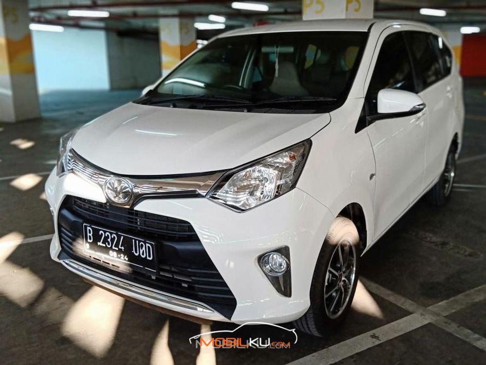 Mobil Toyota Calya 2019