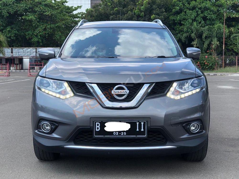 Mobil Nissan X-Trail 2015