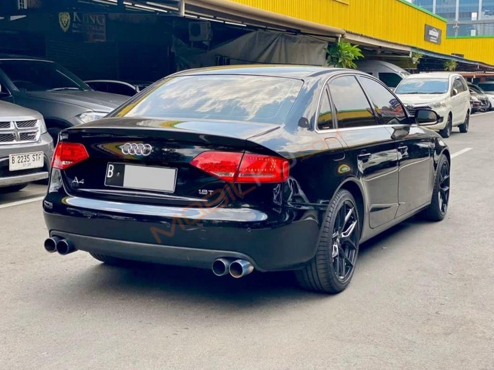 Mobil Audi A4 2010
