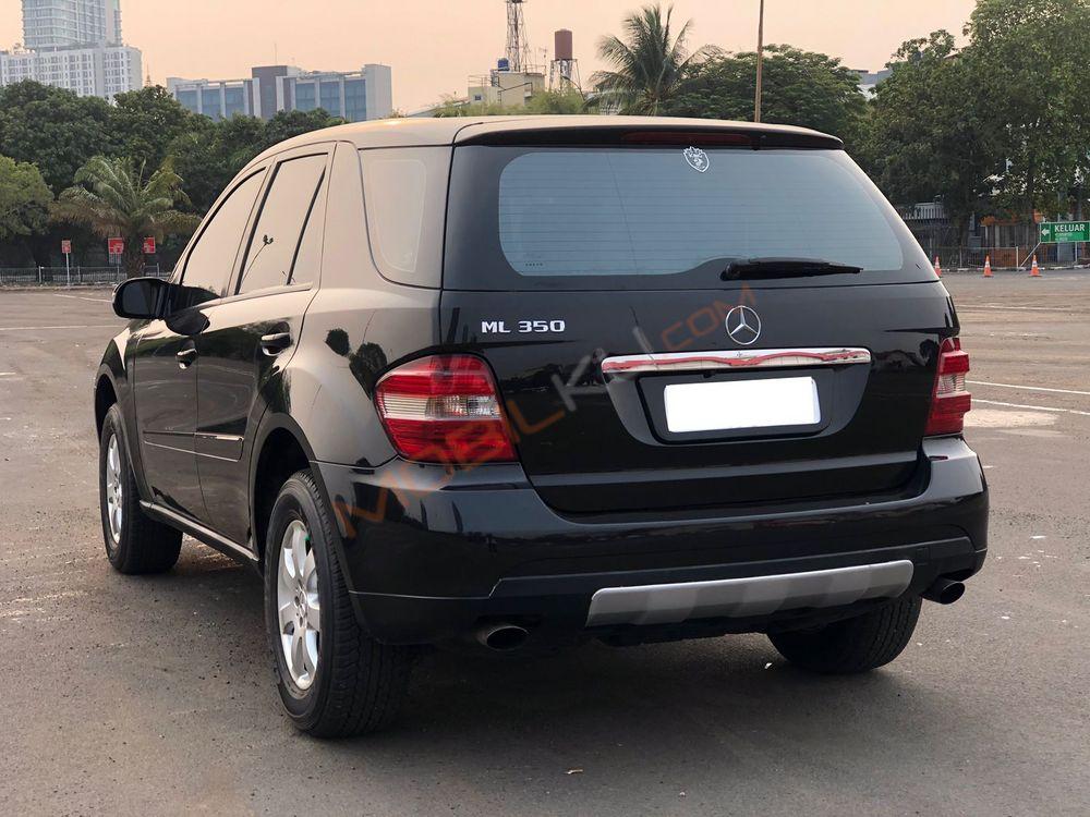 Mobil Mercedes-Benz ML 2006