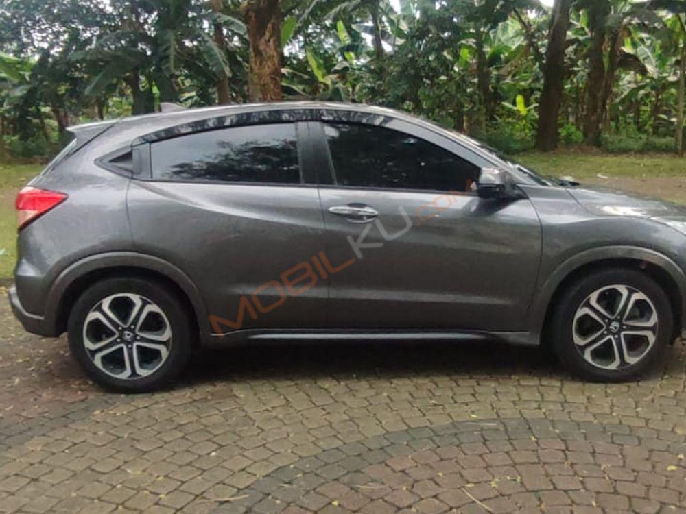 Mobil Honda HR-V 2016