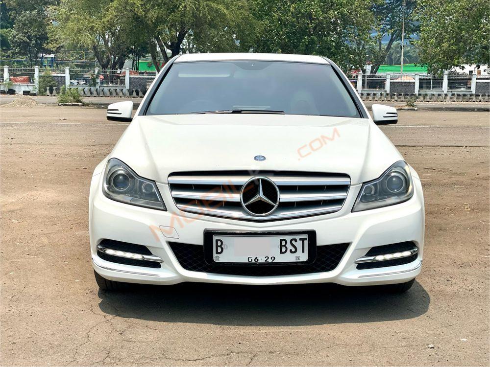 Mobil Mercedes-Benz C-Class 2014