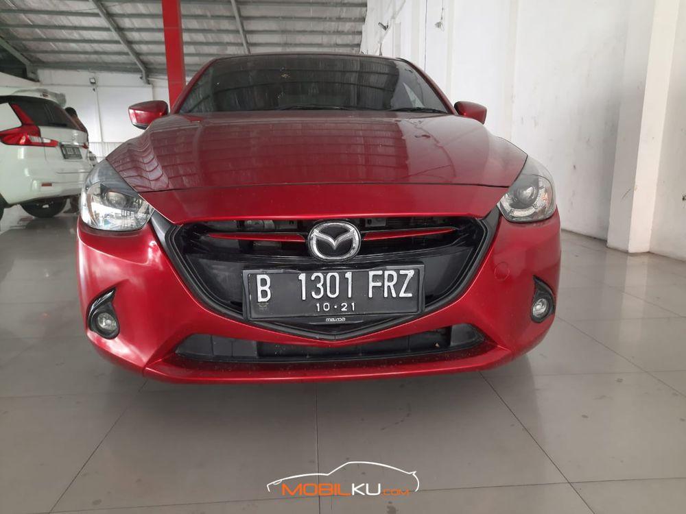 Mobil Mazda 2 Hatchback 2016