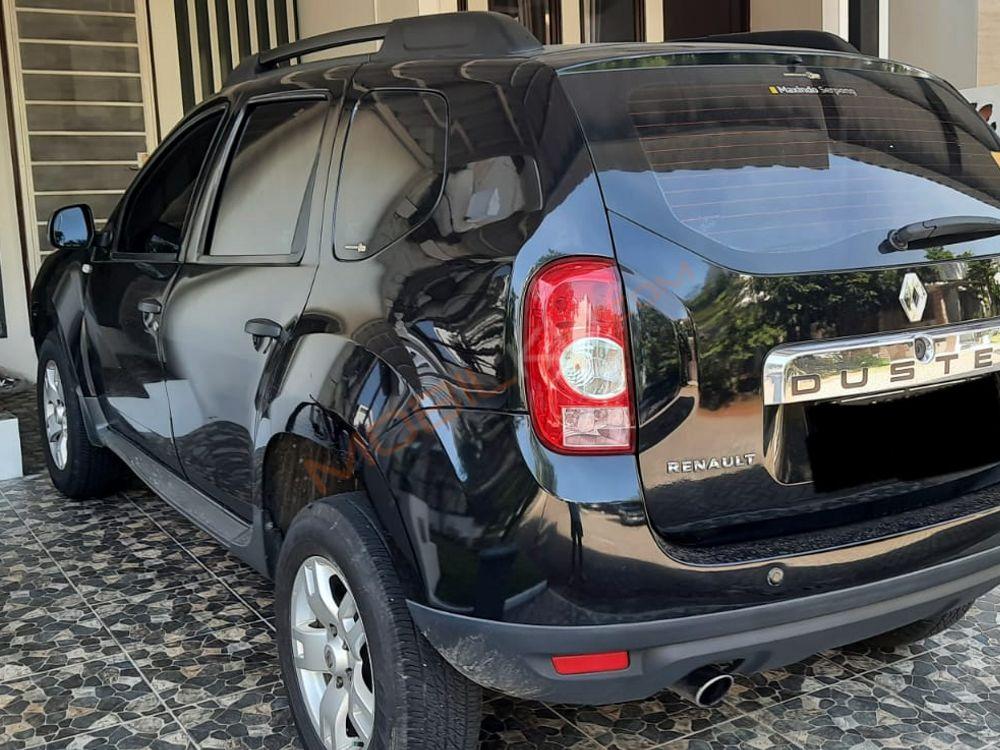 Mobil Renault Duster 2017