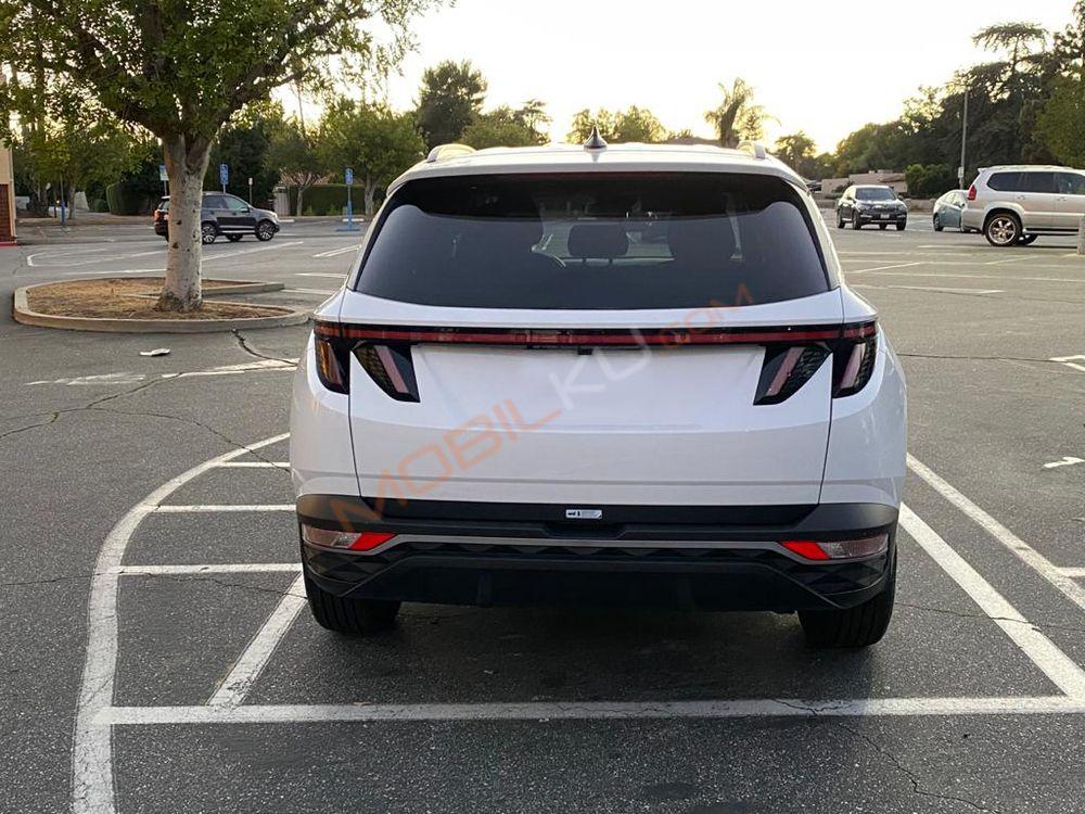 Mobil Hyundai Tucson 2022