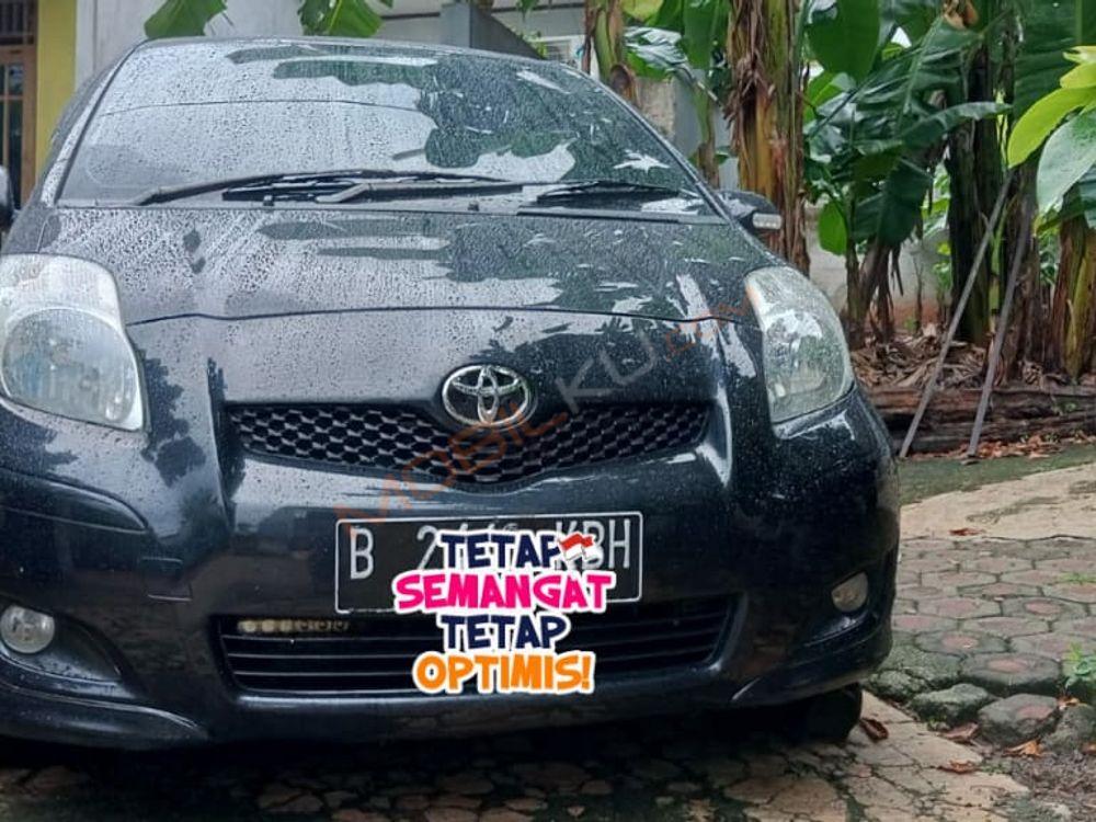 Mobil Toyota Yaris 2010