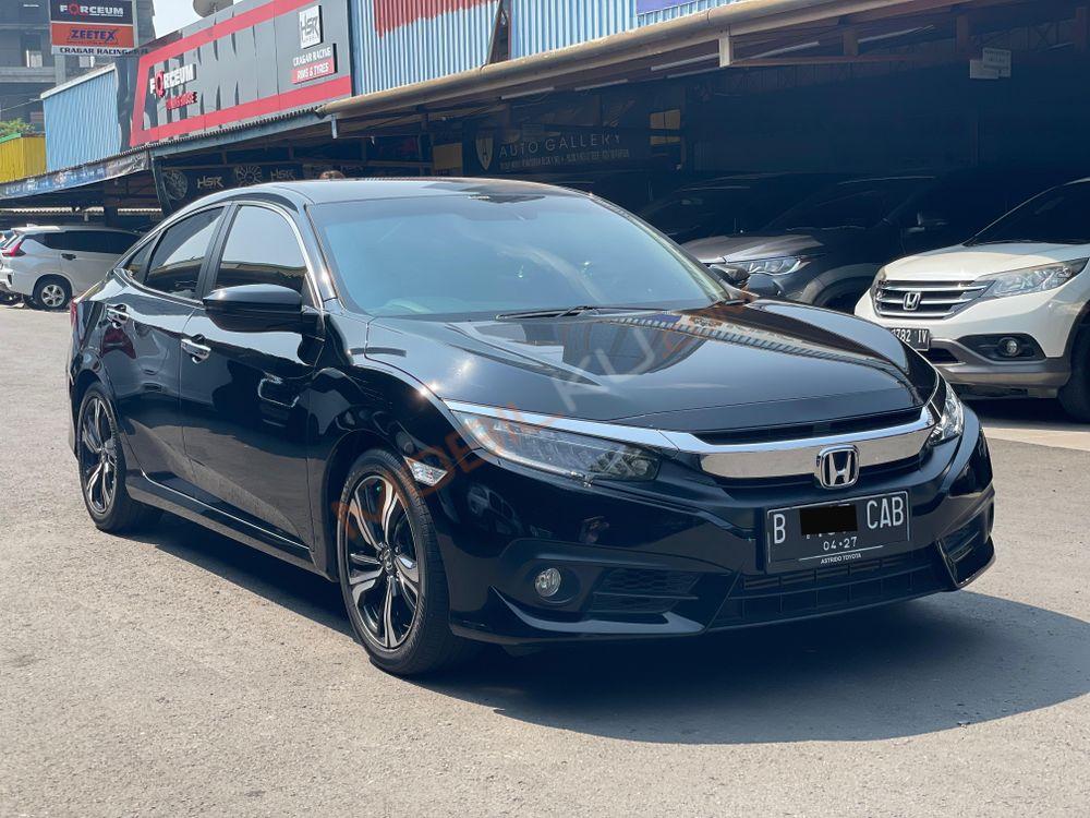 Mobil Honda Civic Sedan 2017