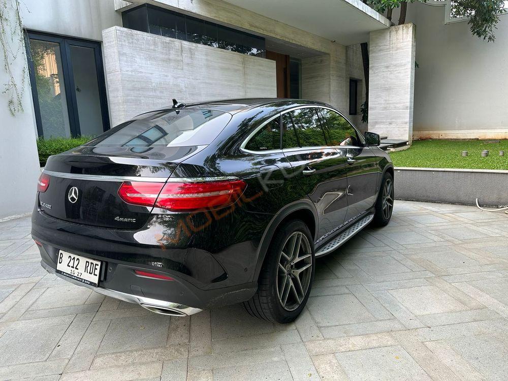 Mobil Mercedes-Benz GLE 2017