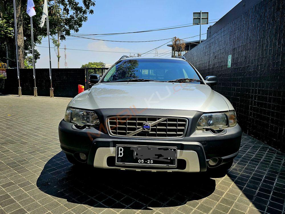 Mobil Volvo V70 2001