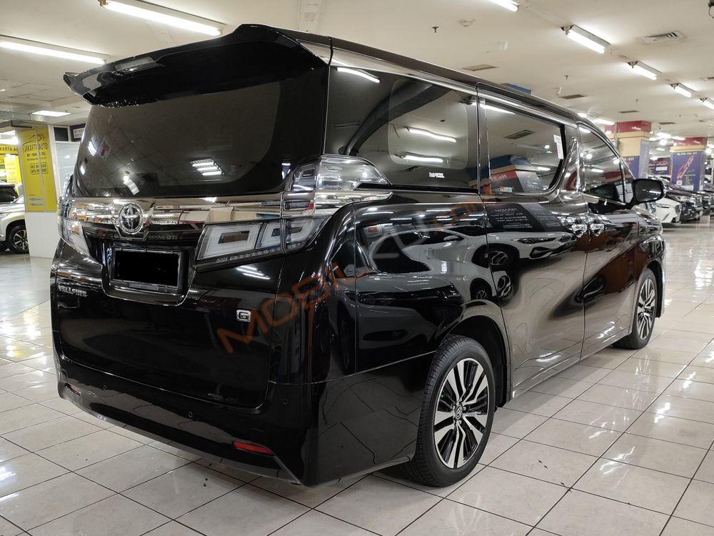 Mobil Toyota Vellfire 2019