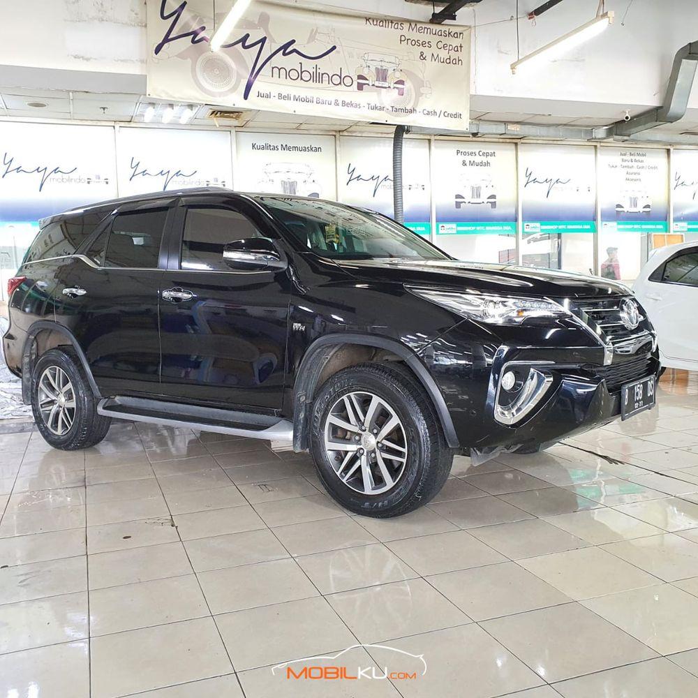 Mobil Toyota Fortuner 2016