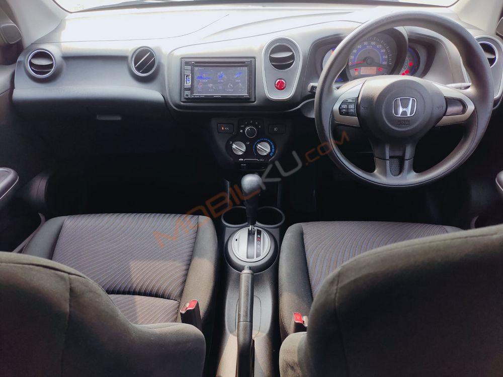 Mobil Honda Mobilio 2015