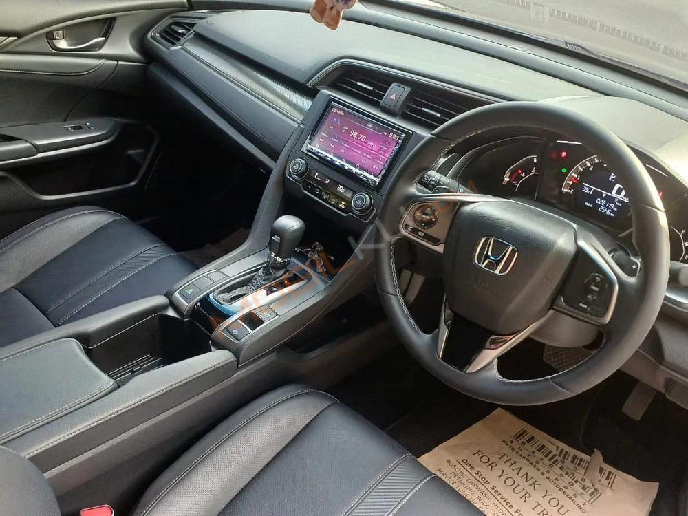 Mobil Honda Civic Hatchback 2019