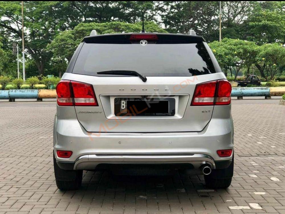 Mobil Dodge Journey 2014