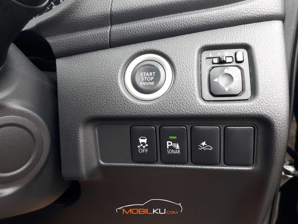 Mobil Mitsubishi Pajero Sport 2017