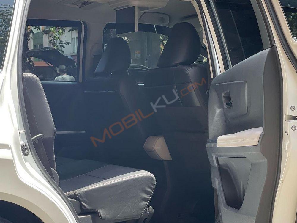 Mobil Toyota Avanza 2022