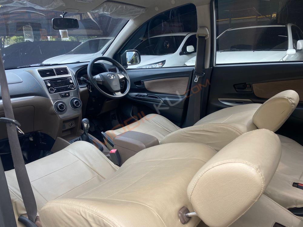 Mobil Toyota Avanza 2018