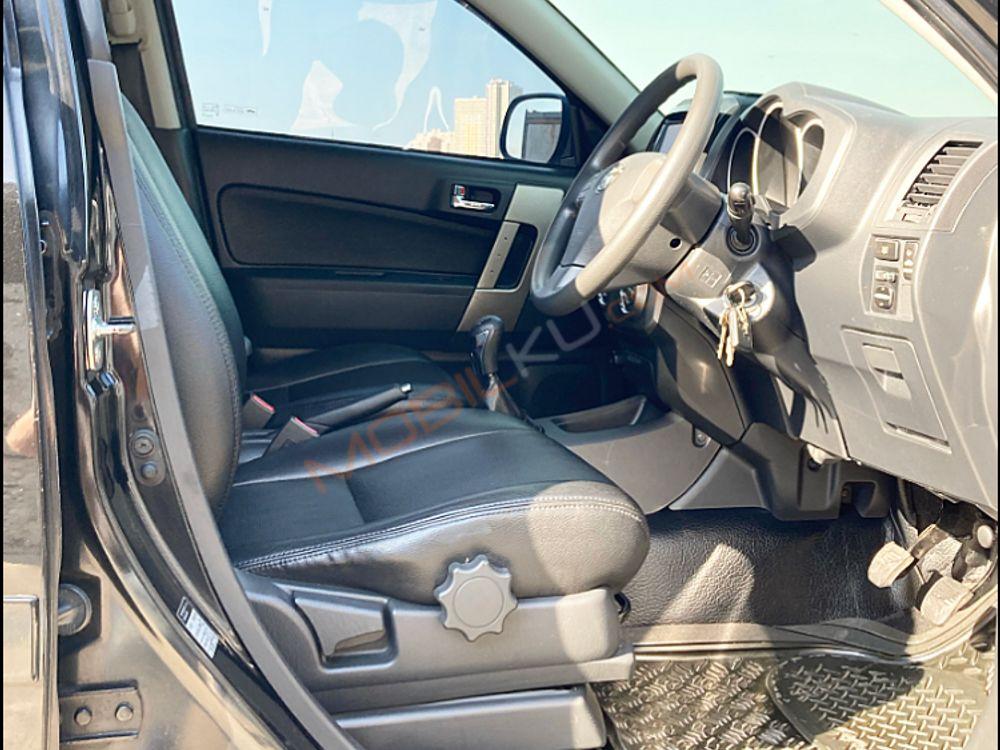 Mobil Toyota Rush 2013