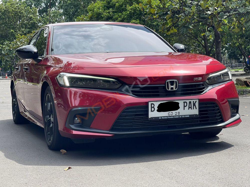 Mobil Honda Civic Sedan 2023