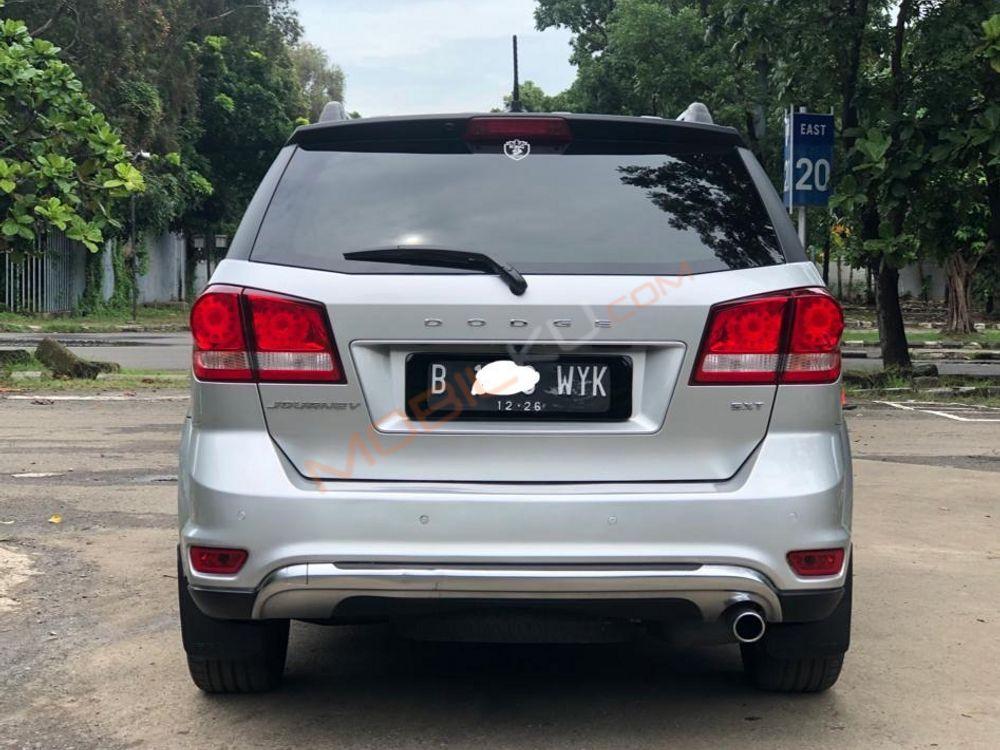 Mobil Dodge Journey 2014