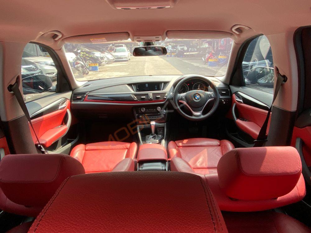 Mobil BMW X1 2015