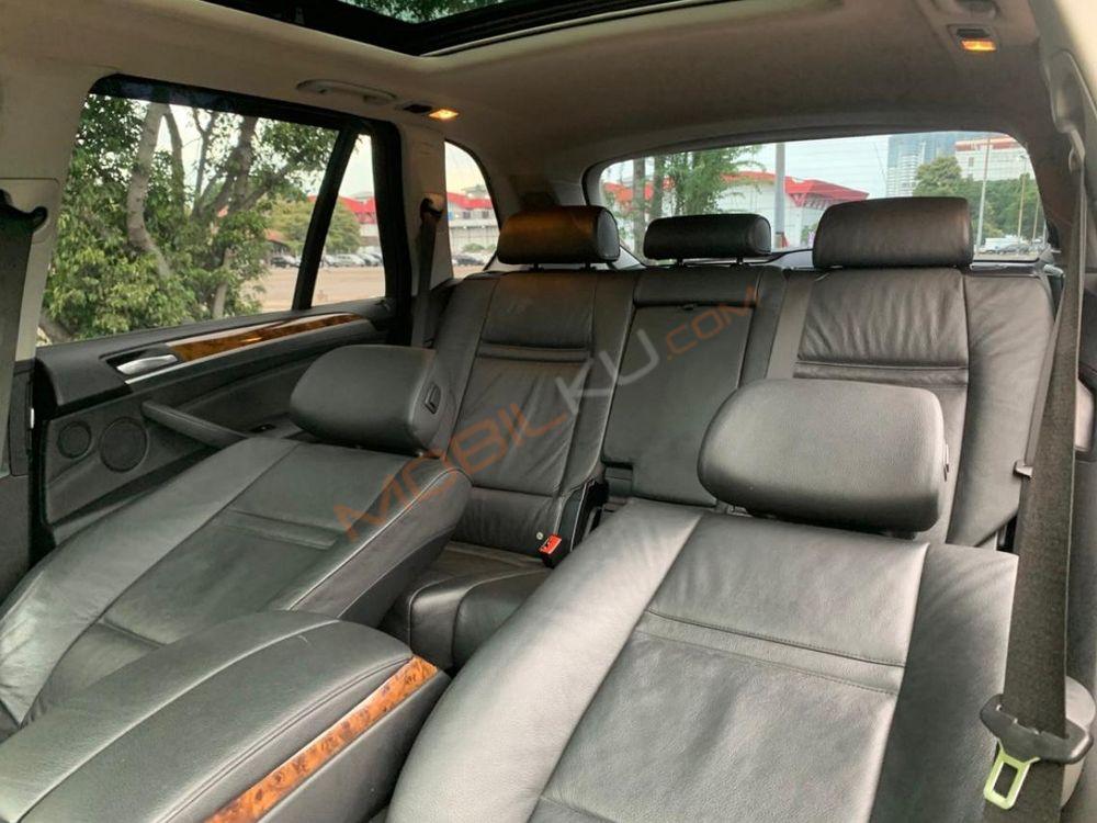 Mobil BMW X5 2008