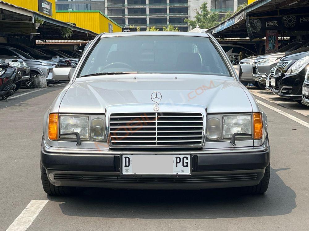 Mobil Mercedes-Benz C-Class 1995