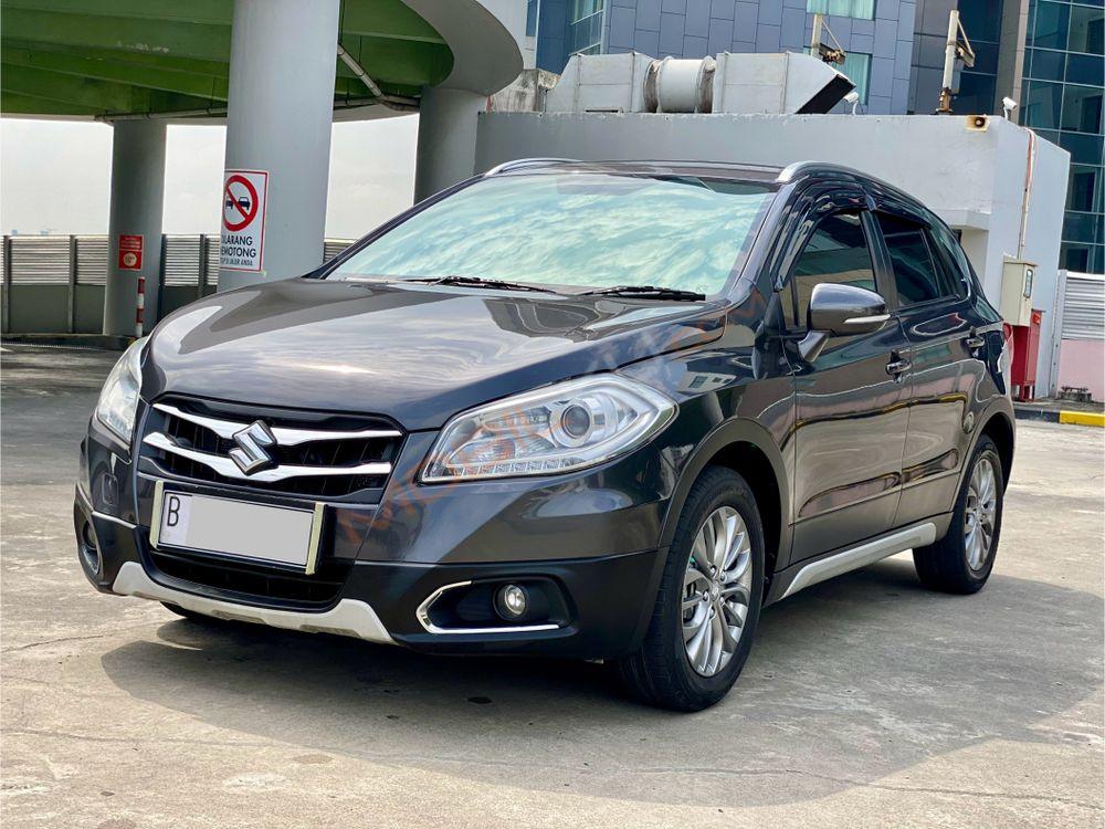 Mobil Suzuki SX4 2017