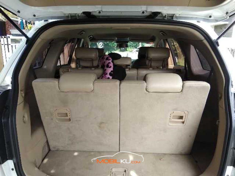 Mobil Chevrolet Captiva 2009