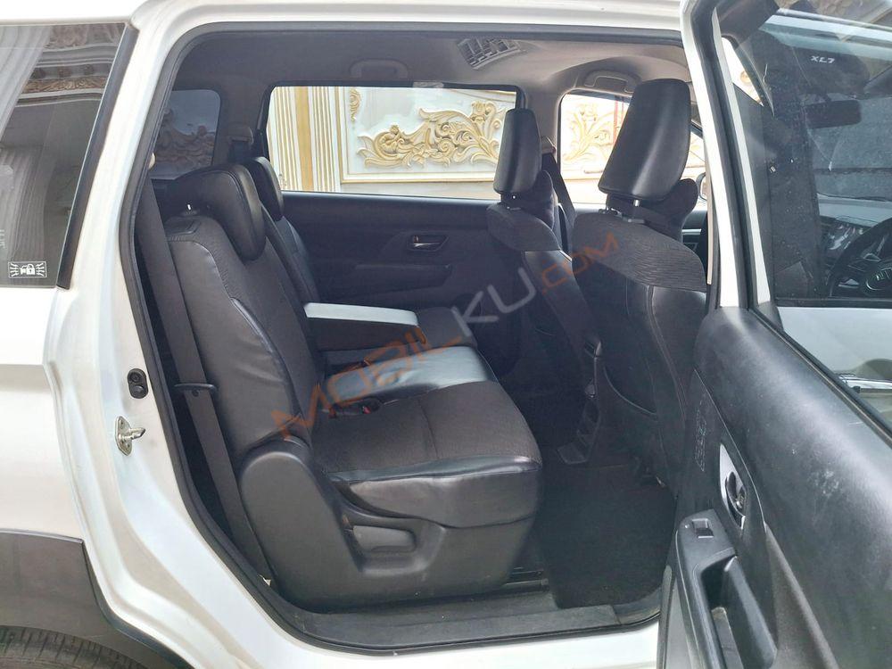 Mobil Suzuki XL7 2020