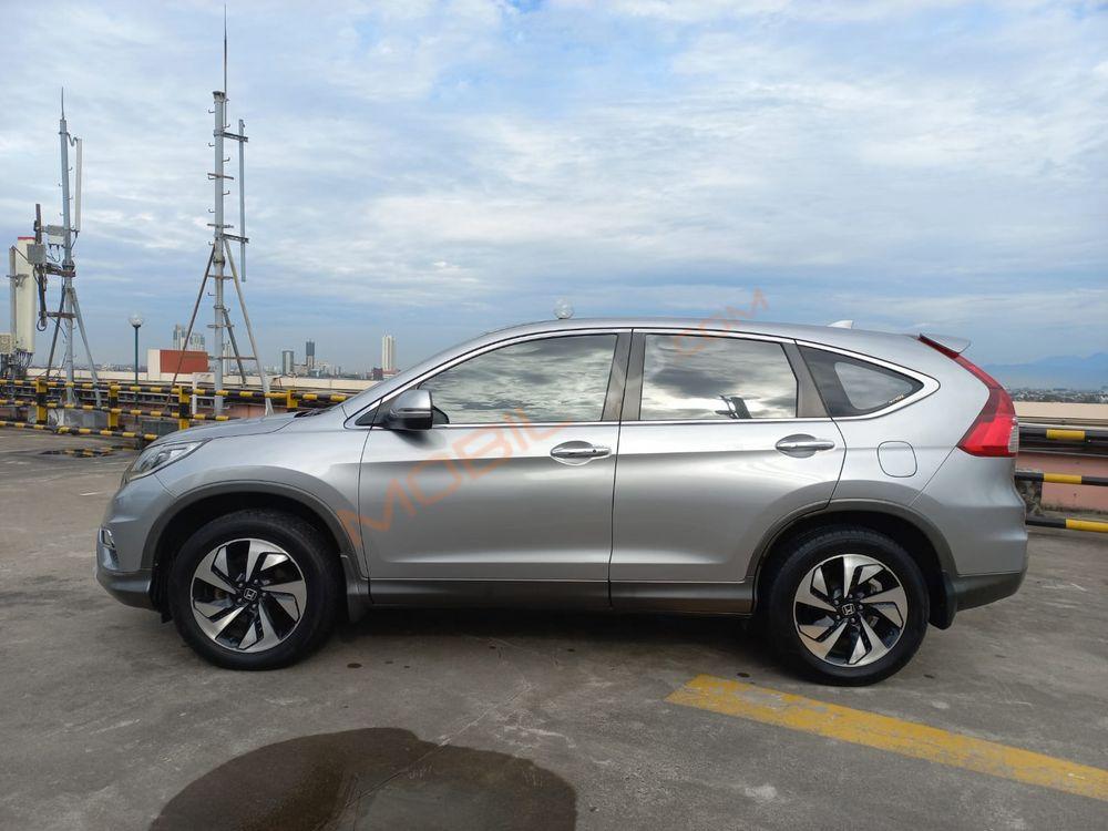 Mobil Honda CR-V 2017