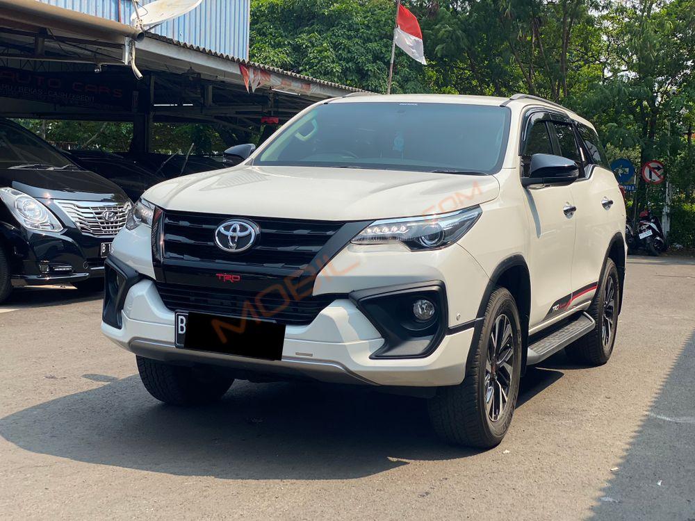 Mobil Toyota Fortuner 2019