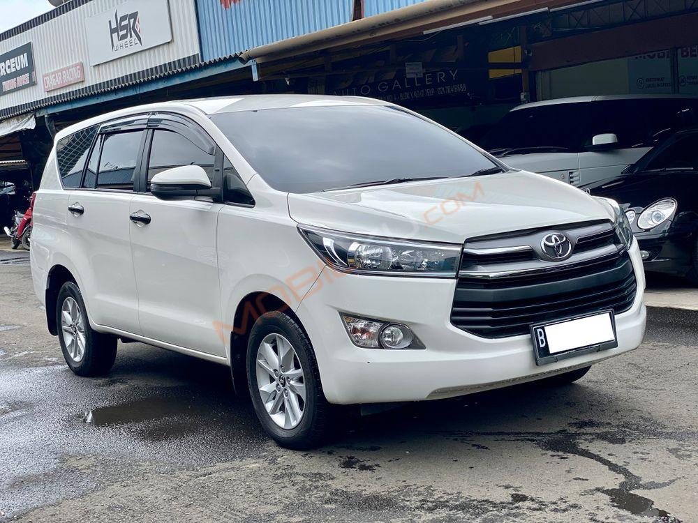 Mobil Toyota Kijang Innova 2020