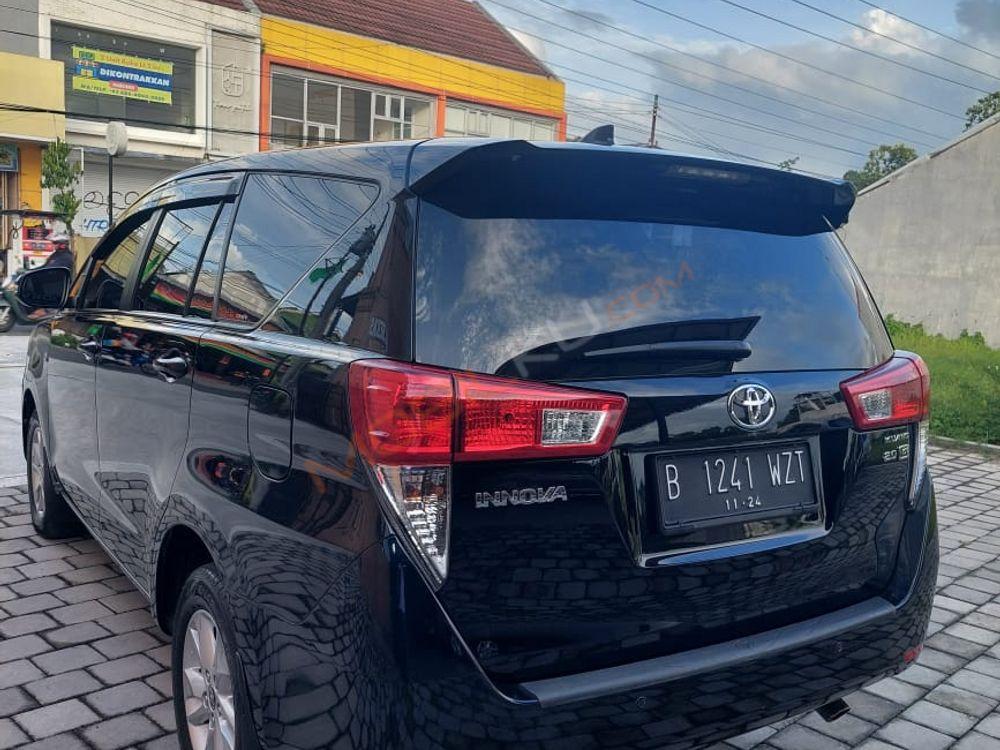 Mobil Toyota Kijang Innova 2019