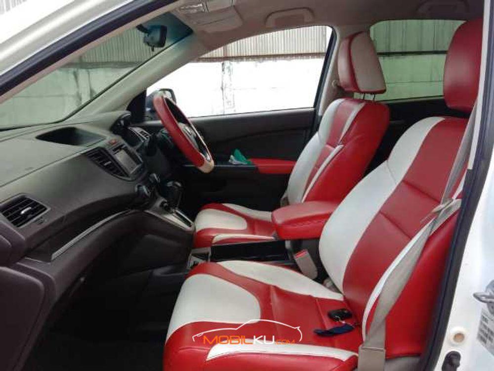 Mobil Honda CR-V 2013