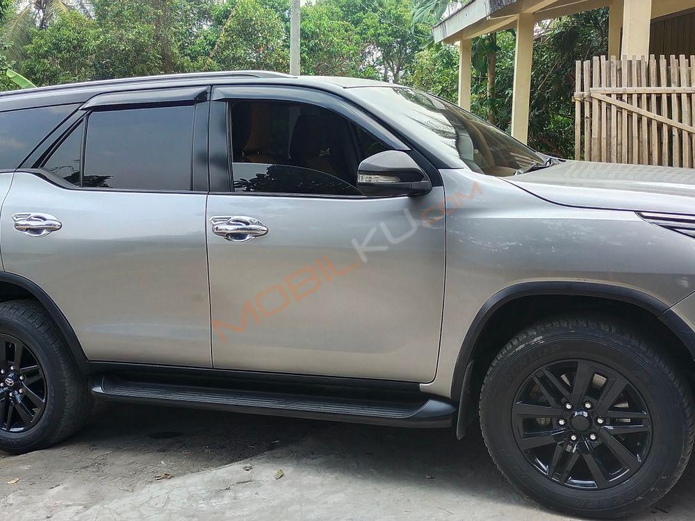 Mobil Toyota Fortuner 2016