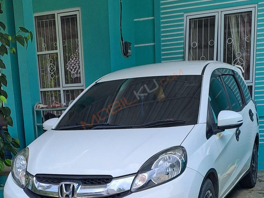 Mobil Honda Mobilio 2016