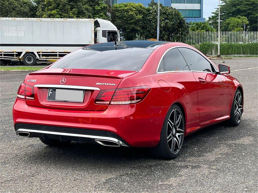 Mobil Mercedes-Benz E-Class 2014