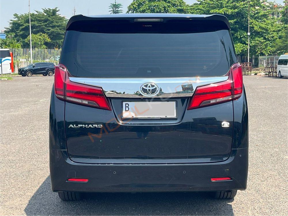Mobil Toyota Alphard 2019