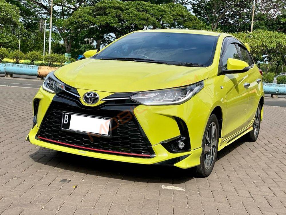 Mobil Toyota Yaris 2021