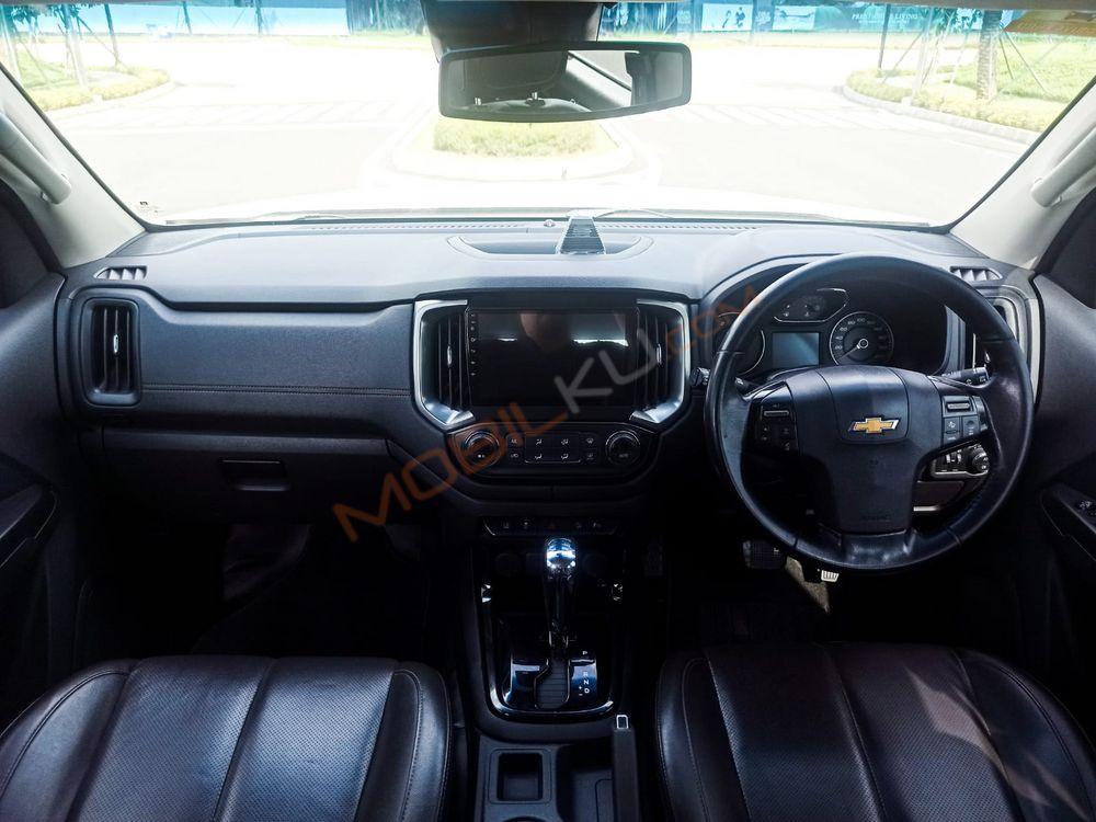 Mobil Chevrolet Trailblazer 2017