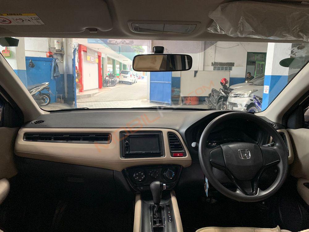 Mobil Honda HR-V 2015