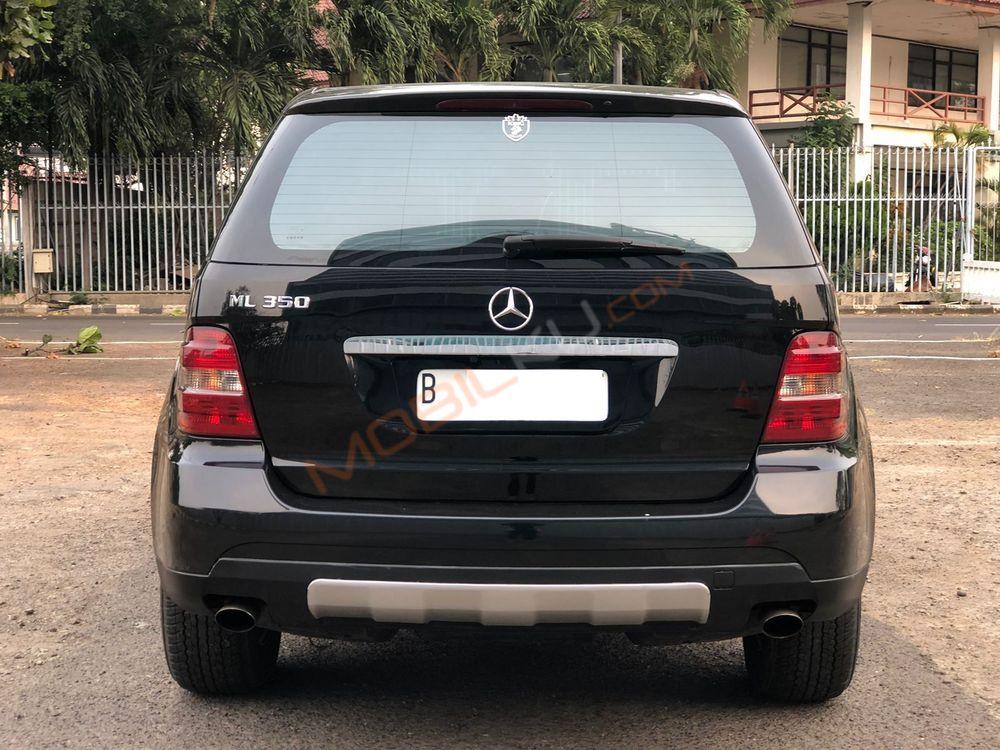 Mobil Mercedes-Benz ML 2006