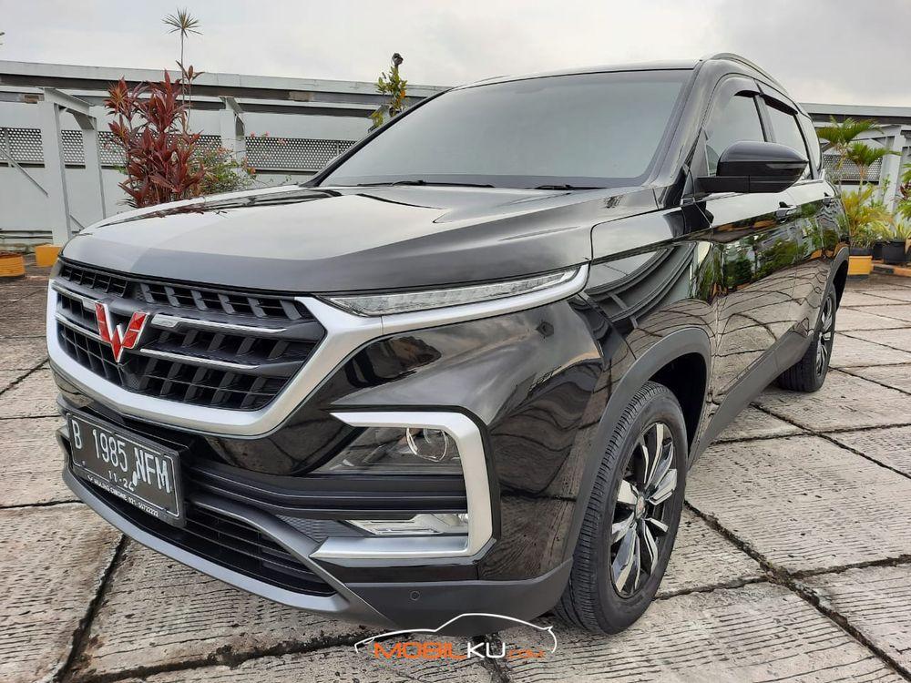 Mobil Wuling Almaz 2019