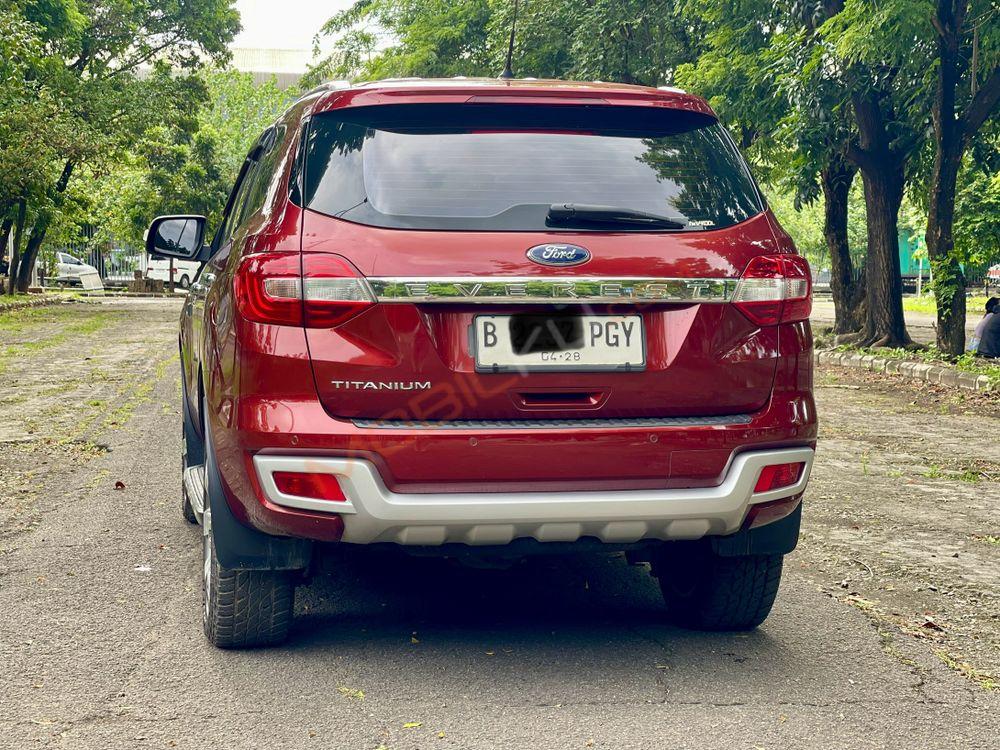 Mobil Ford Everest 2016