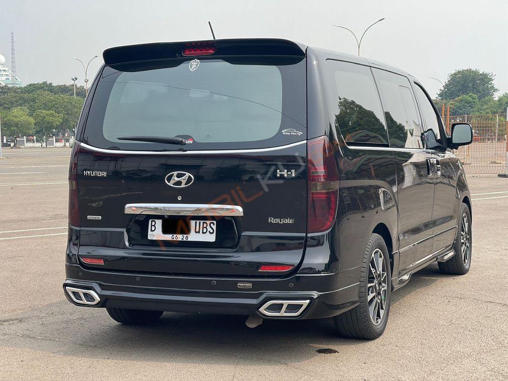 Mobil Hyundai H-1 2018